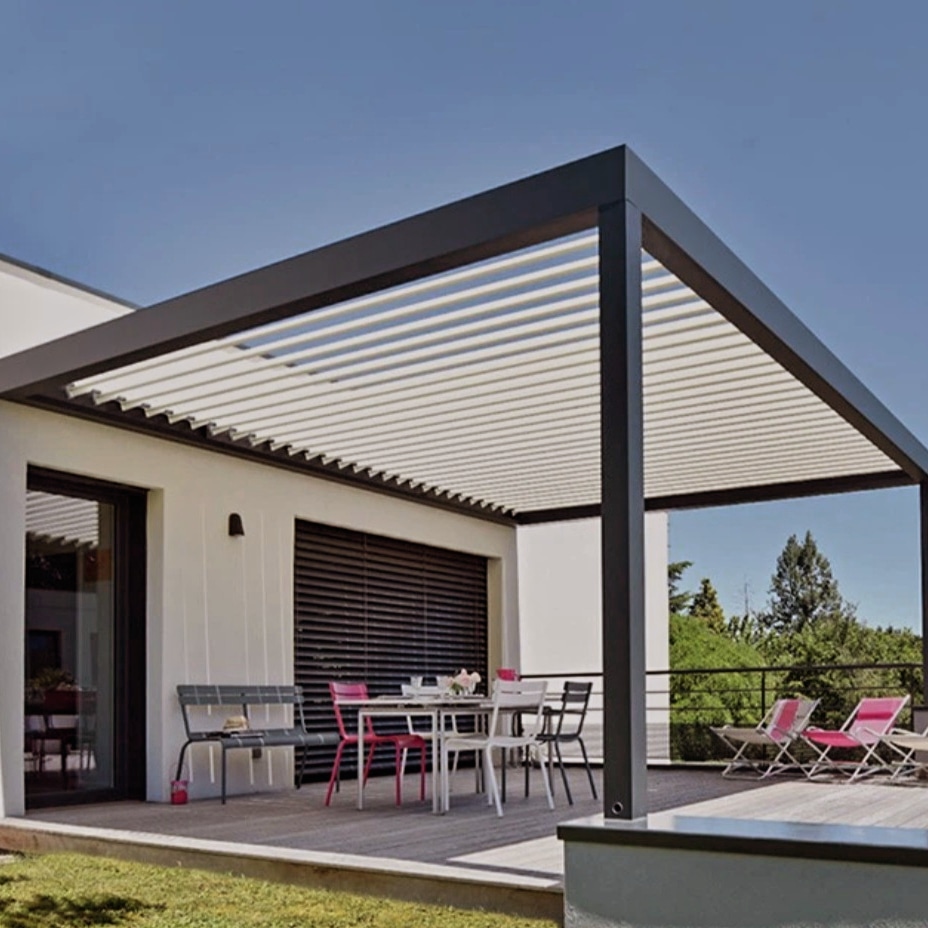 Pergola seating area/جلسة برجولا