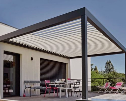 جلسة برجولا<br/>Pergola seating area